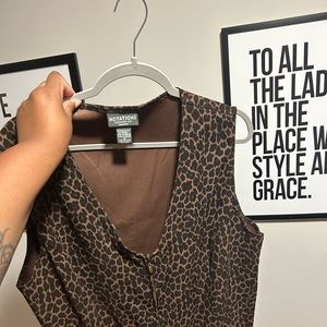 Leopard print vest: size 1X.